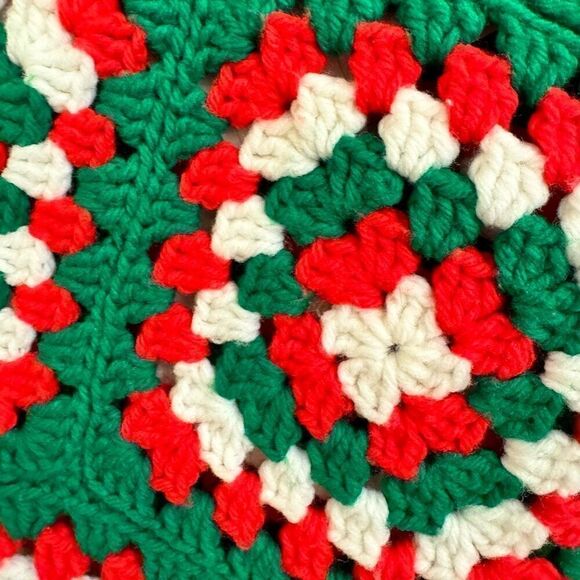 Handmade Granny Square Christmas Stocking Set of 2 XL Vintage Green Red White - Picture 4 of 5